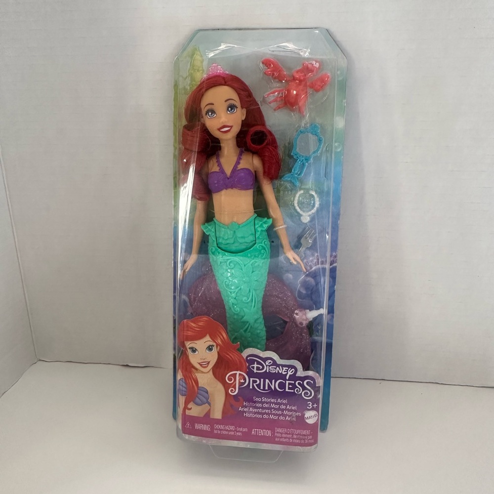Disney Princess ARIEL 12" Doll
Little Mermaid
Brand New